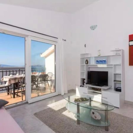 Apartmani Attila โตรกีร์ ภายนอก รูปภาพ